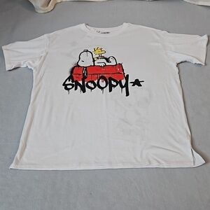 Peanuts Snoopy TShirt sz M White Snoopy graphic front and back  NWT